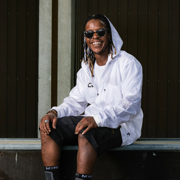 IQON Performance Windbreaker (2)